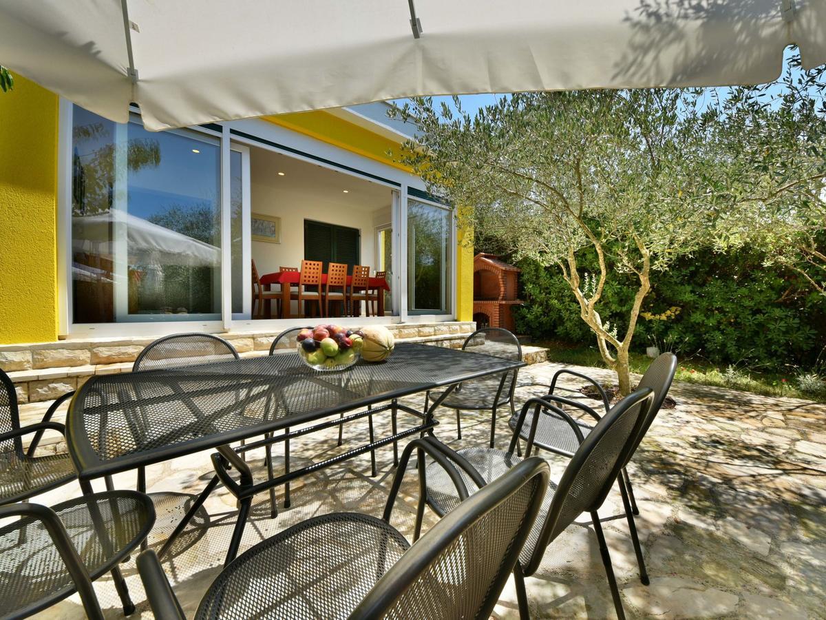 Villa Yellow House By Interhome Diklo Dış mekan fotoğraf