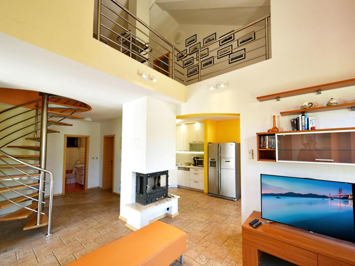 Villa Yellow House By Interhome Diklo Dış mekan fotoğraf