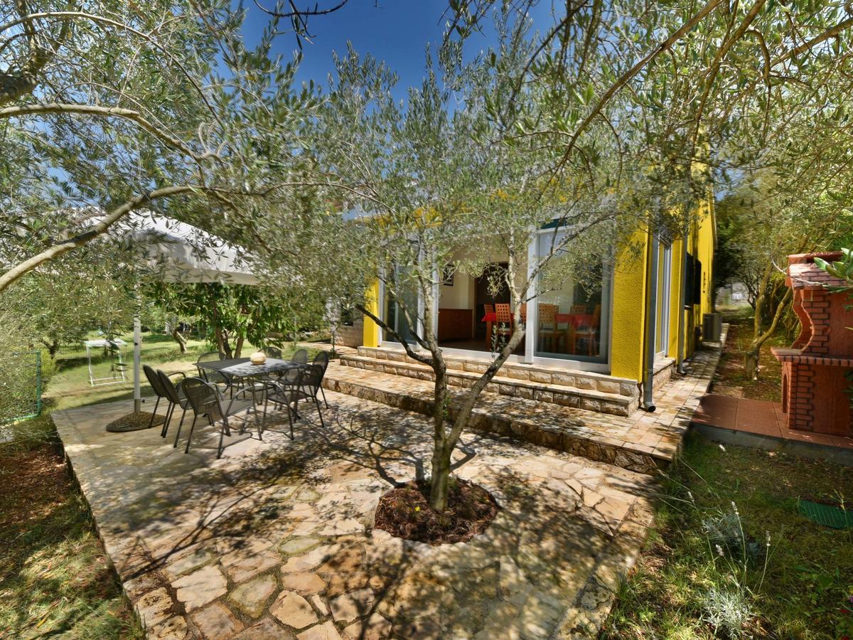 Villa Yellow House By Interhome Diklo Dış mekan fotoğraf